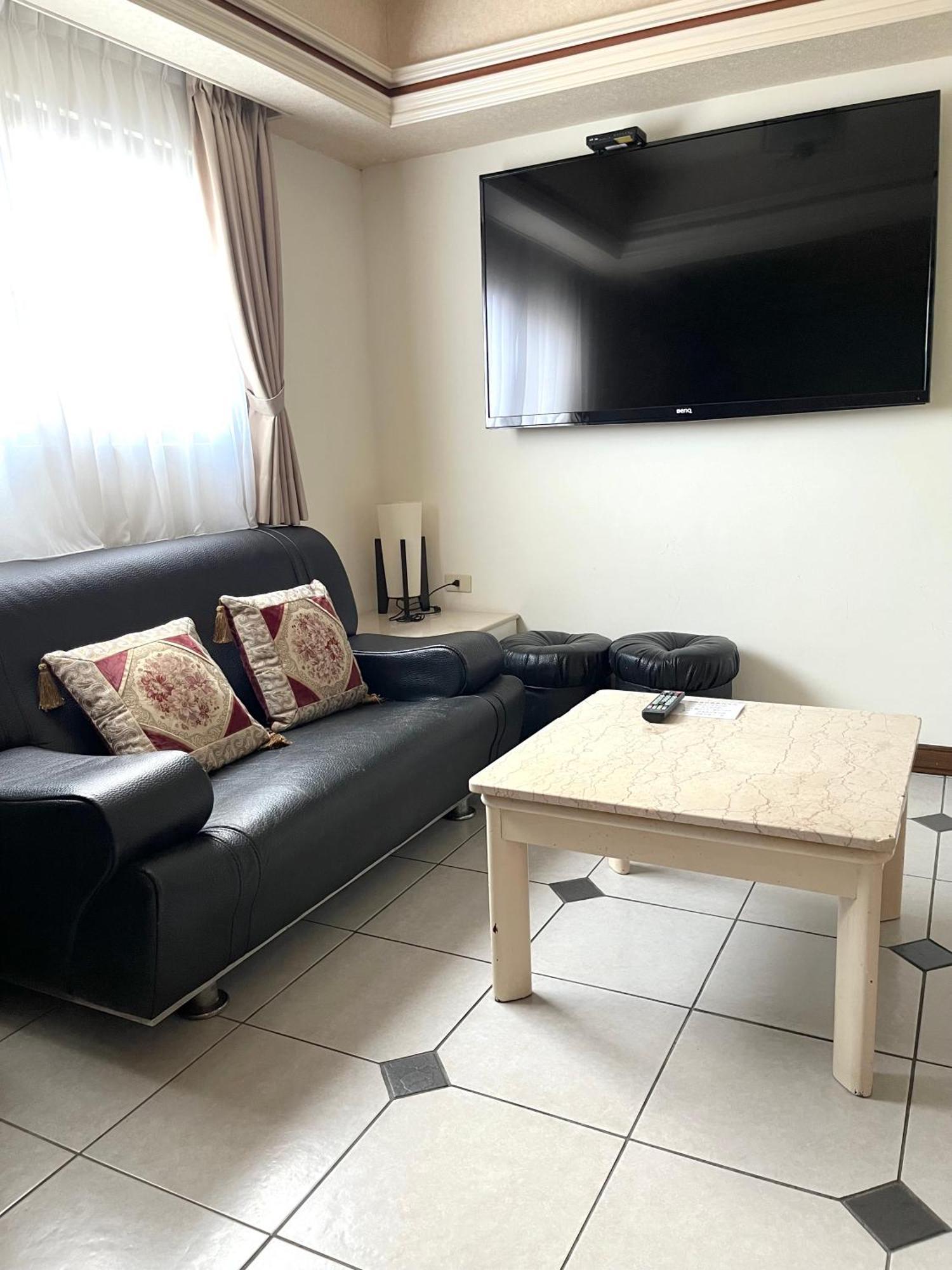 Hua Guo Hotel Keelung Extérieur photo