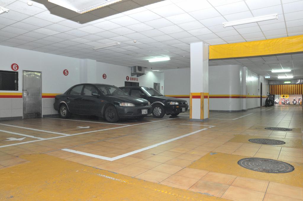 Hua Guo Hotel Keelung Extérieur photo